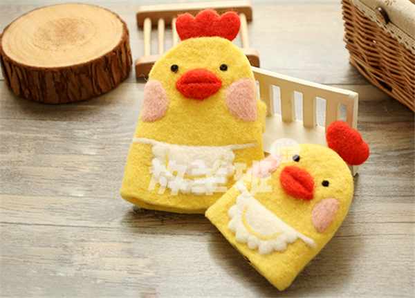 Handmade wool felt DIY cute chick oh oh key bag