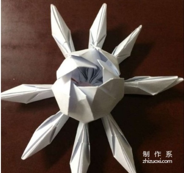 Simple lotus flower origami step-by-step tutorial