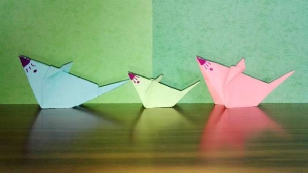 Simple origami handmade three-dimensional mouse making tutorial, easy to get started