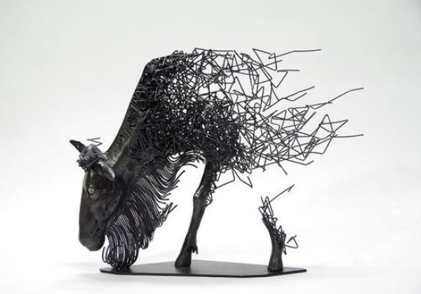 lost sculpture