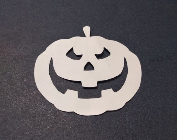 Halloween pumpkin paper cutting tutorial for children