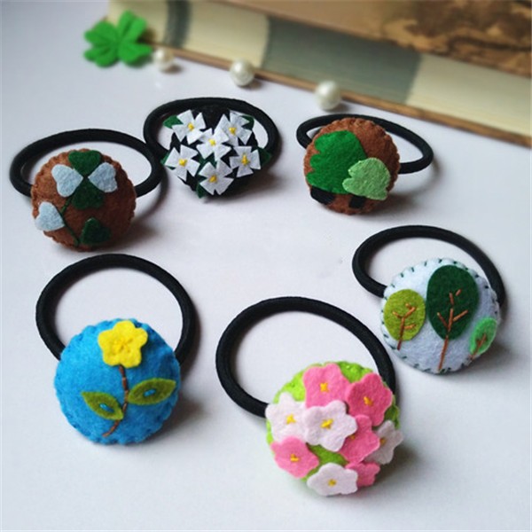 Fresh and sweet forest girl style hair accessories made by DIY handmade fabric embroidery