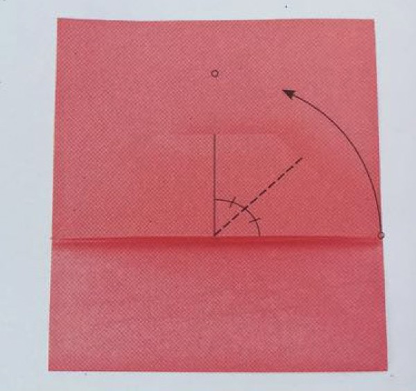 Illustration of simple folding method of heart-shaped red envelope bag