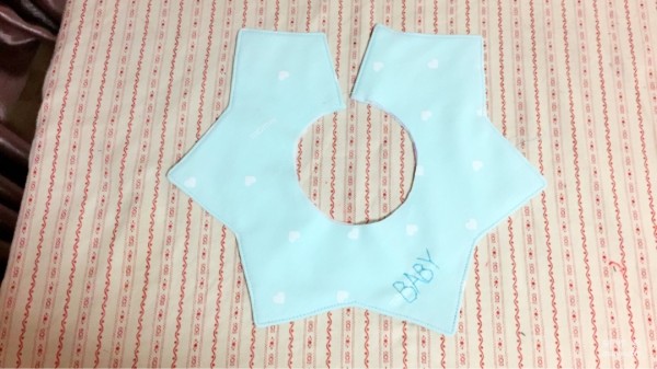 Handmade fabric making tutorial, handmade patchwork making method of 360-degree anti-slobber star saliva towel baby bib