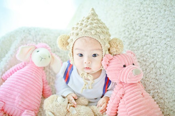 Product Appreciation of Cute Strawberry Hats, Little Panda Hats and Cat Hats for Children