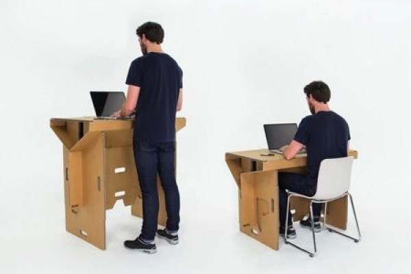 Eco-friendly lightweight cardboard table