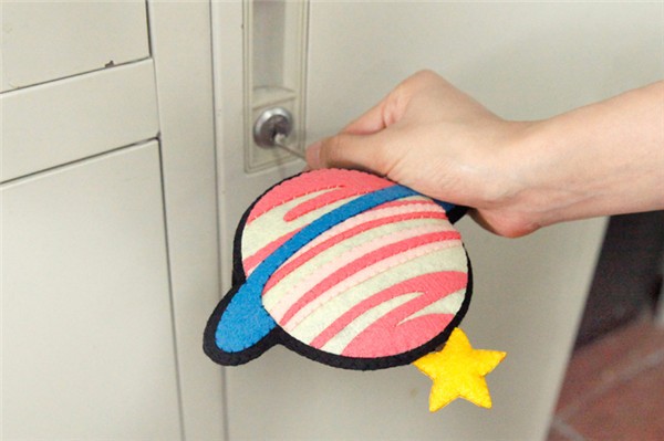 Colorful planet handmade non-woven DIY couple key bag