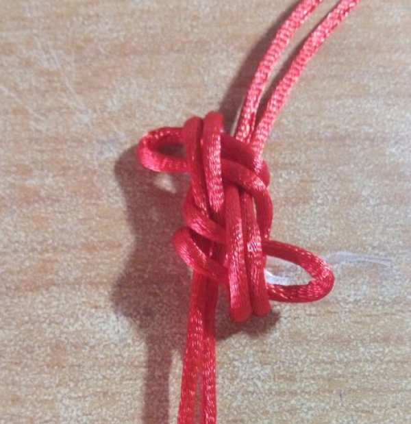 Teach you a simple DIY Chinese knot tutorial