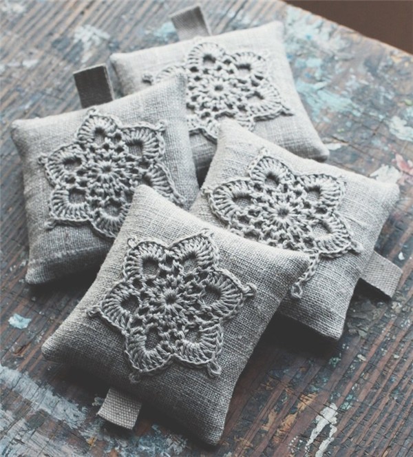 Gray series of handmade crochet DIY small works