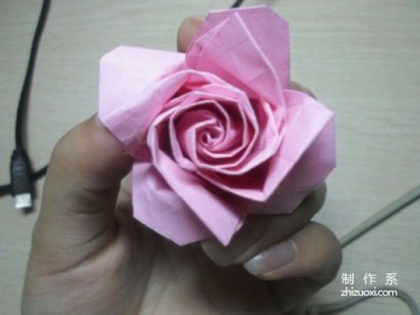 Illustration of how to fold Chinese Valentine’s Day roses-Mushroom roses