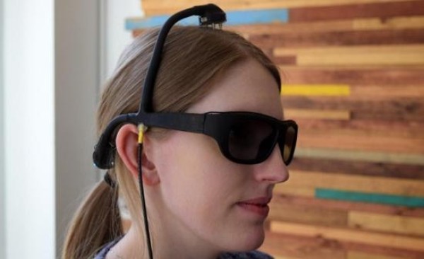 Smart glasses that train concentration