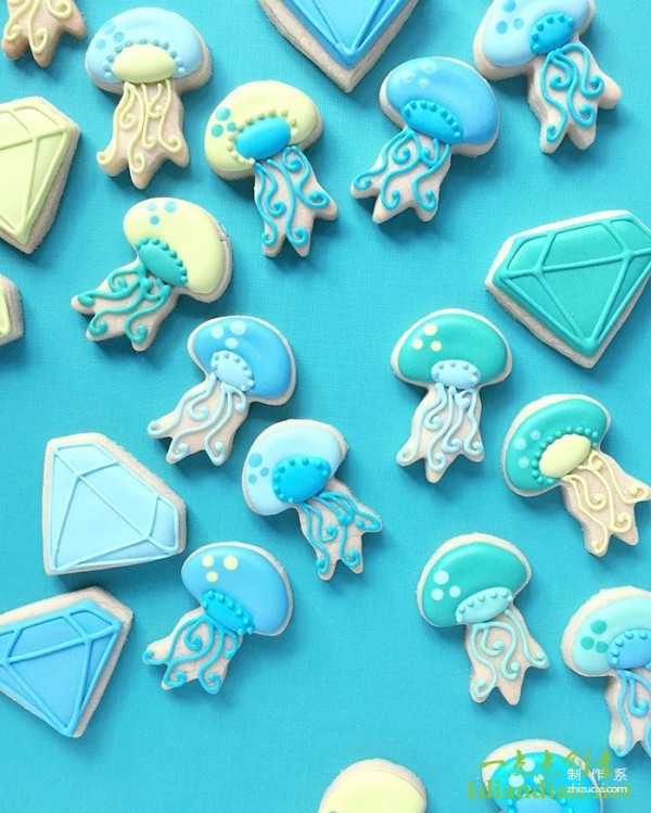 Use design skills to make cookies like a designer