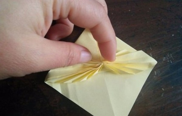 Simple DIY handmade method for leaf bookmarks