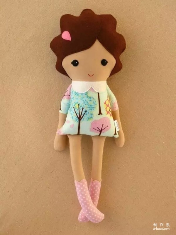 These dolls are so cute and easy to make. A guide to sewing doll stitches is included.