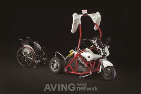 Super cool electric wheelchair