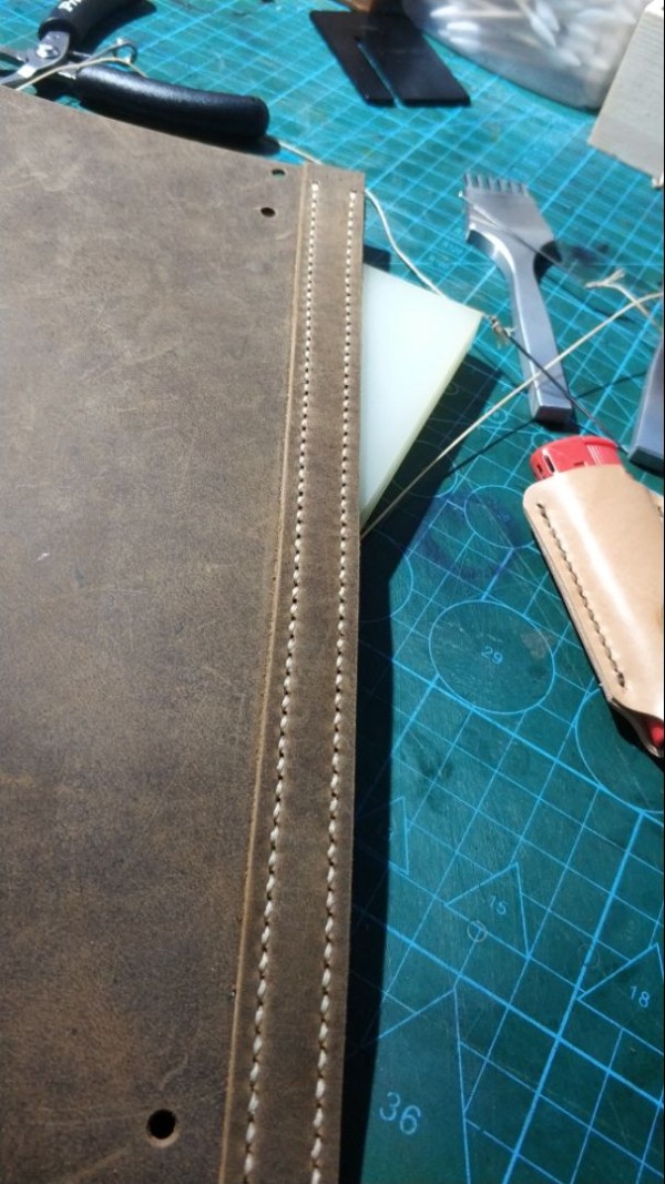 Crazy horse leather hunter bag making