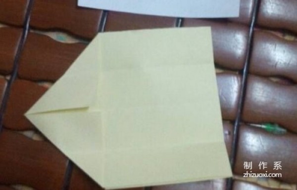 Creative origami envelope tutorial illustration - special heart-shaped envelope