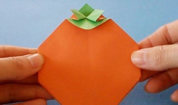 Simple origami method of persimmon