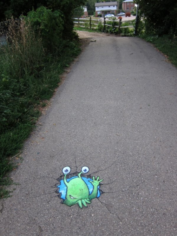 Creative 3D colorful chalk drawing