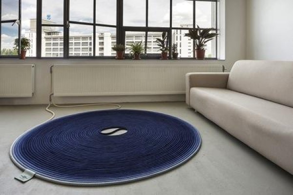 Coil type heated carpet