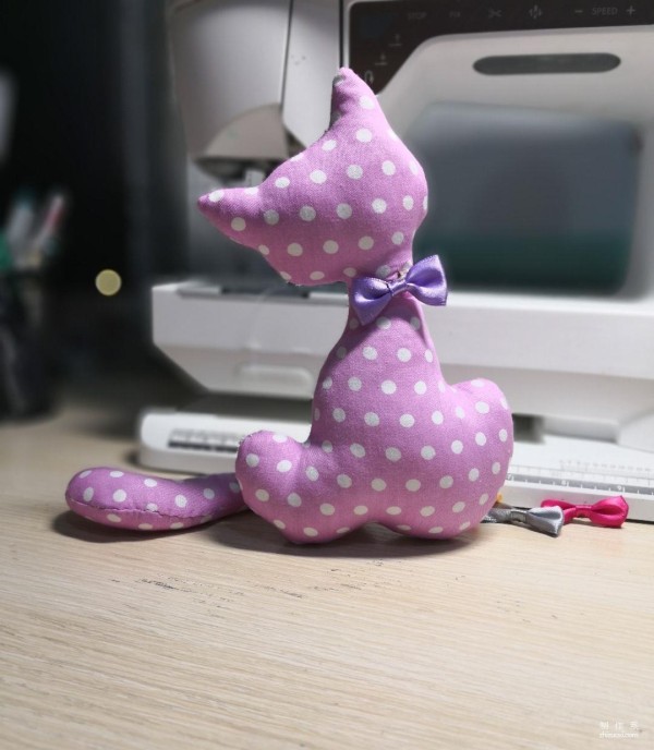 How to make hand-made fabric dolls of Dot and Dot Cat, hand-made small animals with fabric art