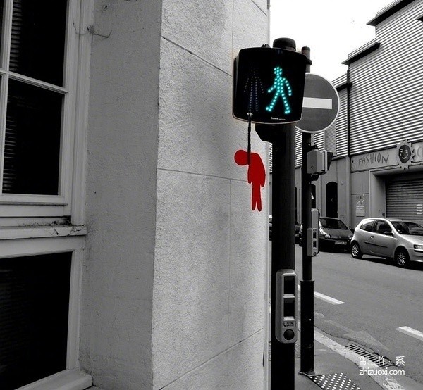 I really like this kind of street creativity. Is the last picture the Silk Road? [Thumbs up]