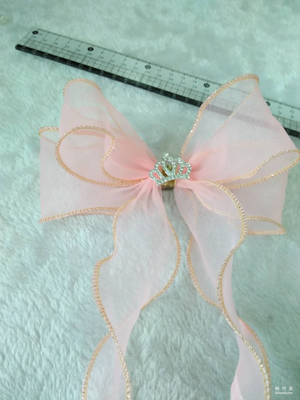 Hand-made beautiful head flowers with ribbons, a super fairy bow hairtail clip made of snow gauze material and a hand-made method for hairpins and hair accessories