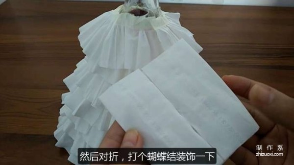 It’s so creative. The girl used toilet paper and plastic bottles to make a wedding dress. It’s so beautiful.