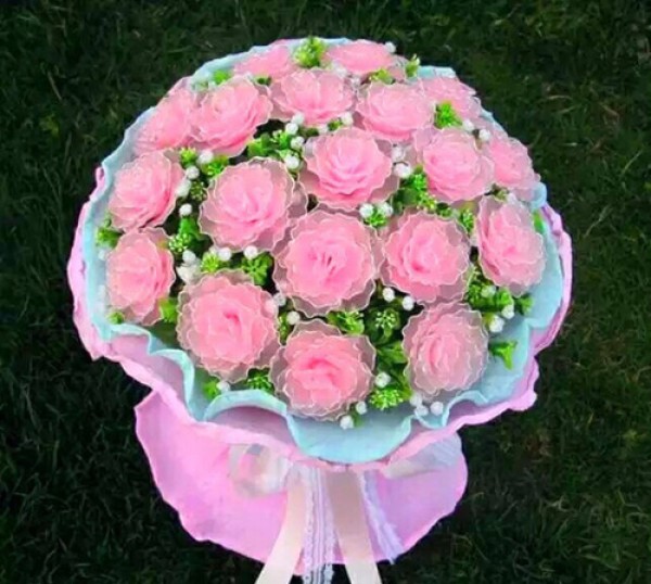 Appreciation of beautiful screen flower handmade DIY pink rose products