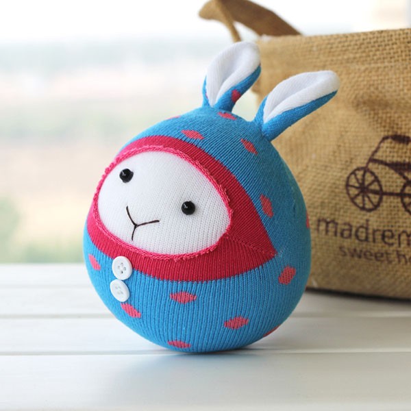 Use your socks to DIY a super cute baby rabbit fabric doll