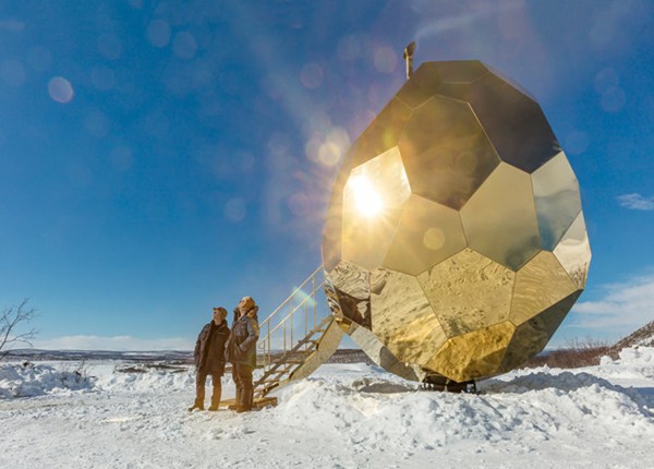 What is it like to take a sauna in the Sun Egg?