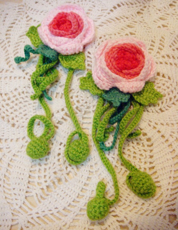 Appreciation of crochet handmade DIY beautiful big red flower products