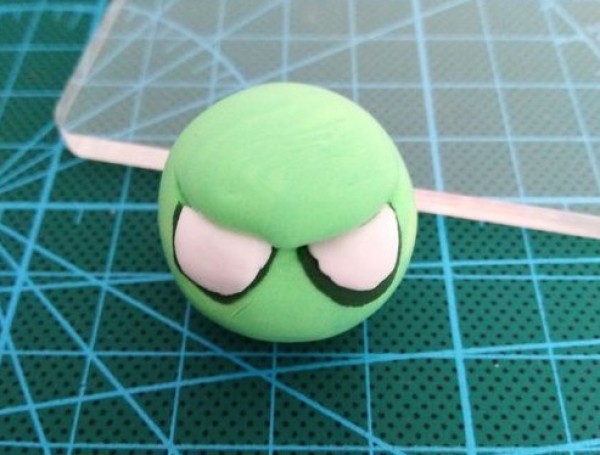 Handmade Plants vs. Zombies Clay Pinch Guide Thistle