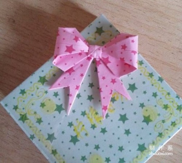 A very good bow origami tutorial to teach you how to fold kawaii bows