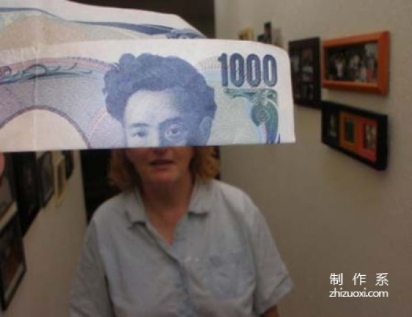 When you put banknotes and portraits together, a surprising discovery...