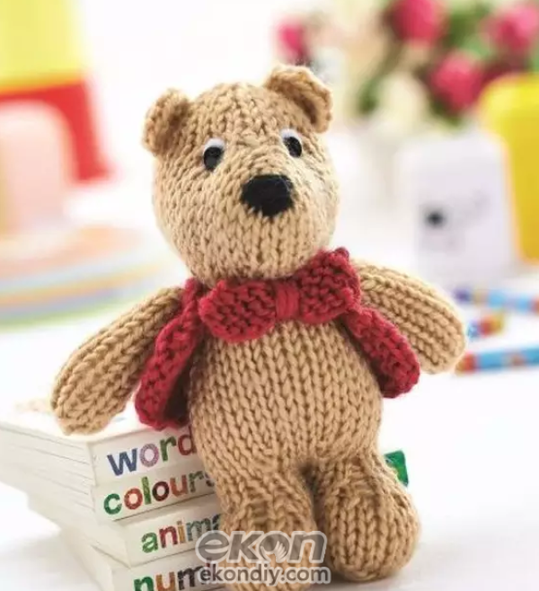 Such cute knitted items can be found in children’s handicraft workshops!