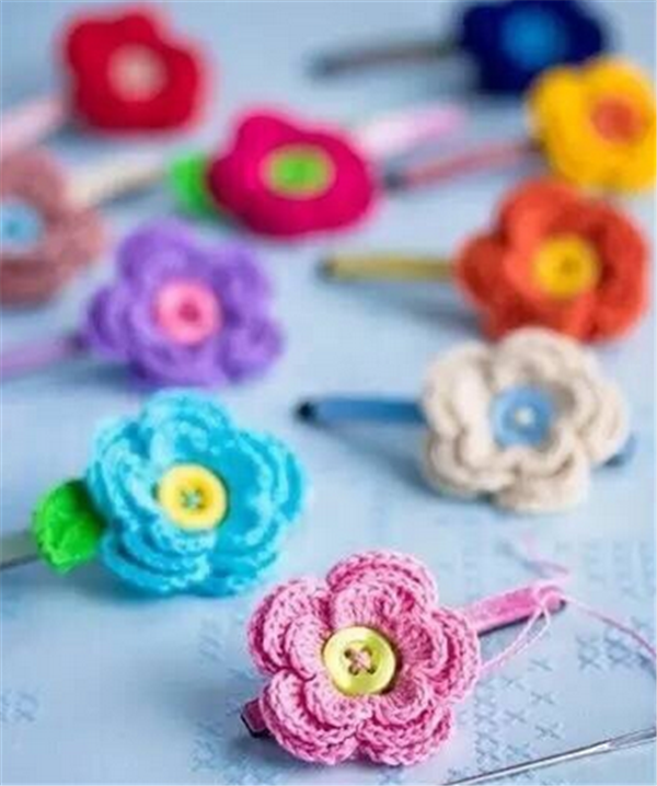 Beautiful handmade crochet DIY small flower hairpins in various colors