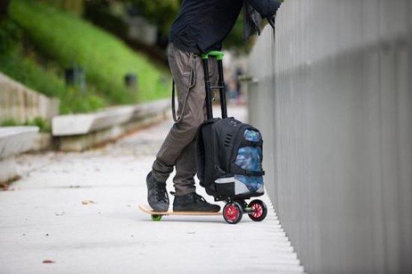 OLAF Urban integrated design of trolley, backpack and skateboard