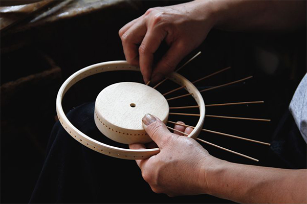 Wall clock completed in 5 steps, traditional bamboo silk craftsmanship subverts your understanding of clocks