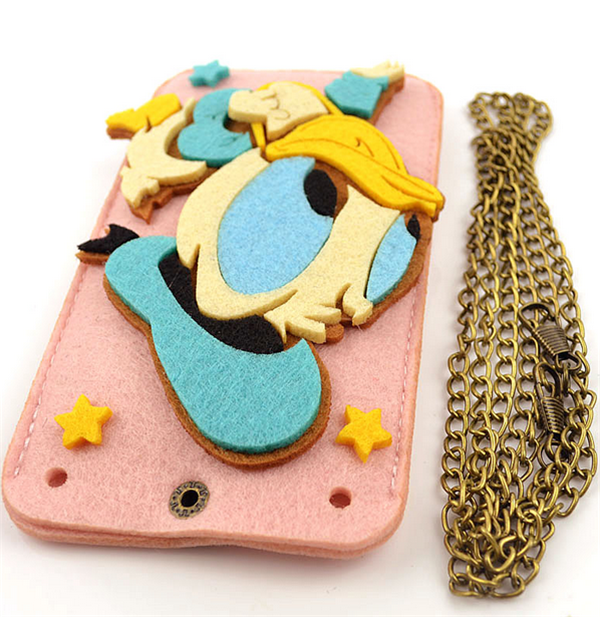 Creative mobile phone case made by DIY with pink and tender Donald Duck handmade wool felt