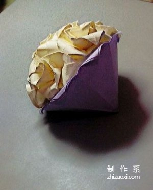 Tutorial on folding diamond roses - Combining alternative diamond roses