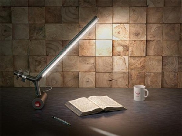 Elegant weight table lamp