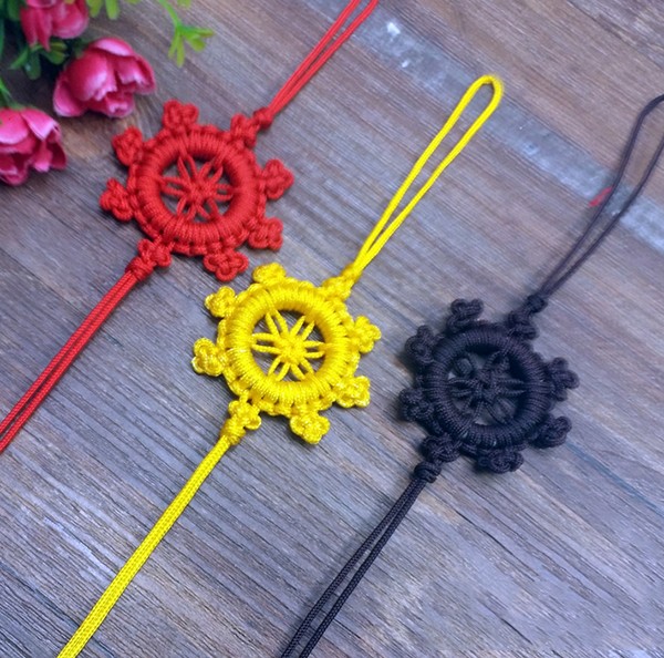 Appreciation of beautiful handmade DIY creative weaving auspicious Chinese knot products