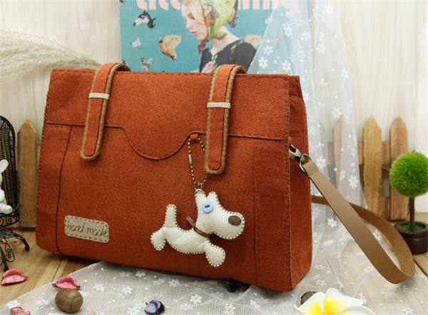 Cute puppy forest shoulder bag made of handmade DIY non-woven fabrics