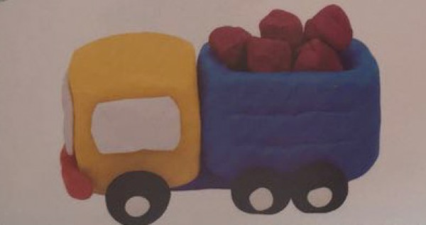 Use ultra-light clay to make a small truck for hauling goods. Childrens crafts