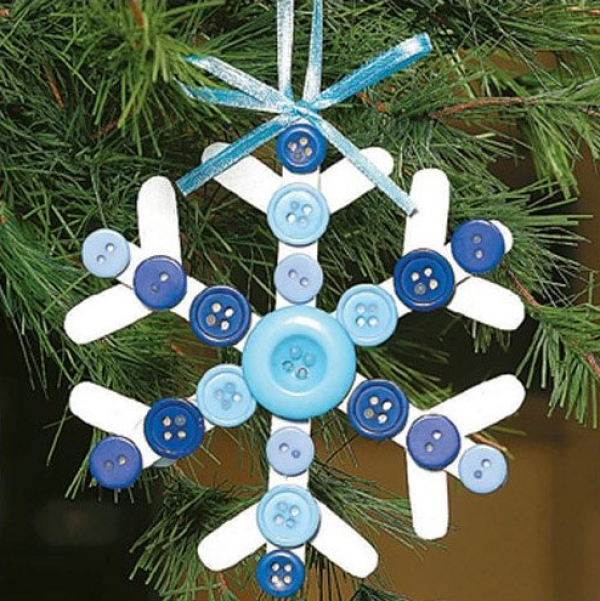 Creative handmade DIY non-woven fabric and button Christmas ornaments