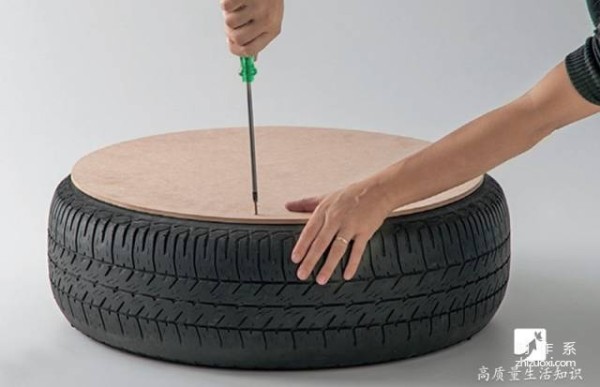 If you have old tires at home, don’t throw them away. Now let’s see how old tires can be transformed!