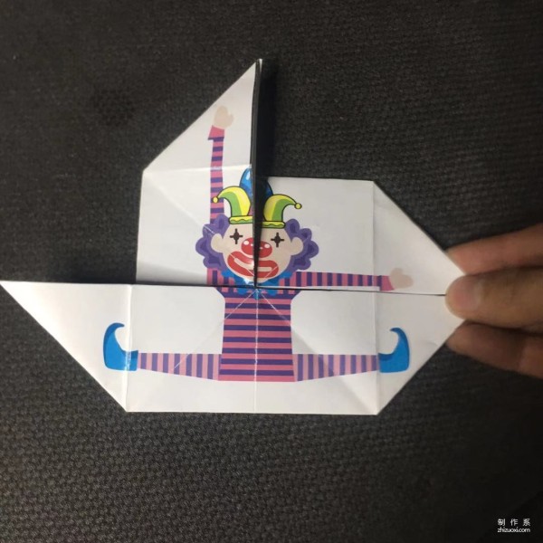 Fun origami toys for children, it’s fun to make an animated clown that can transform into a clown!