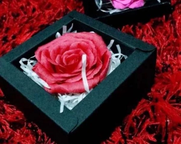 Origami rose gift box handmade tutorial roses that never wither