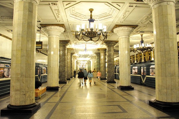 Europes artistic subway stations (1)